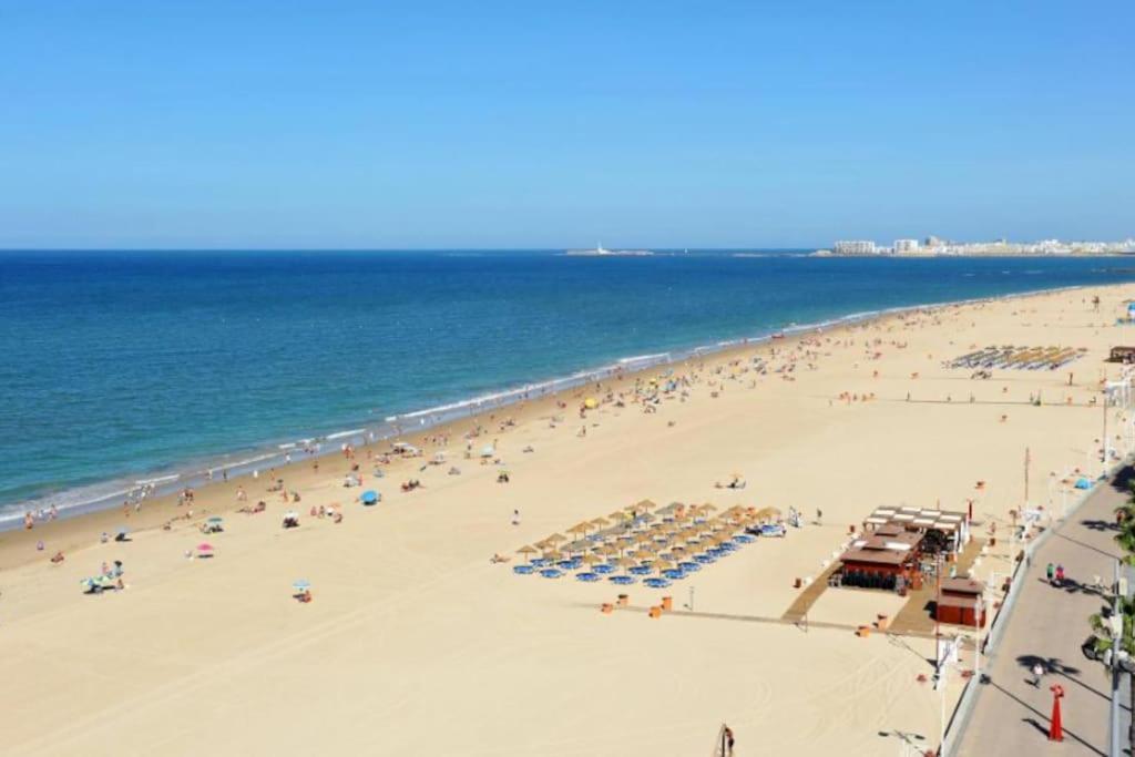 Apartamento Candari Playa En Kadyks Zewnętrze zdjęcie