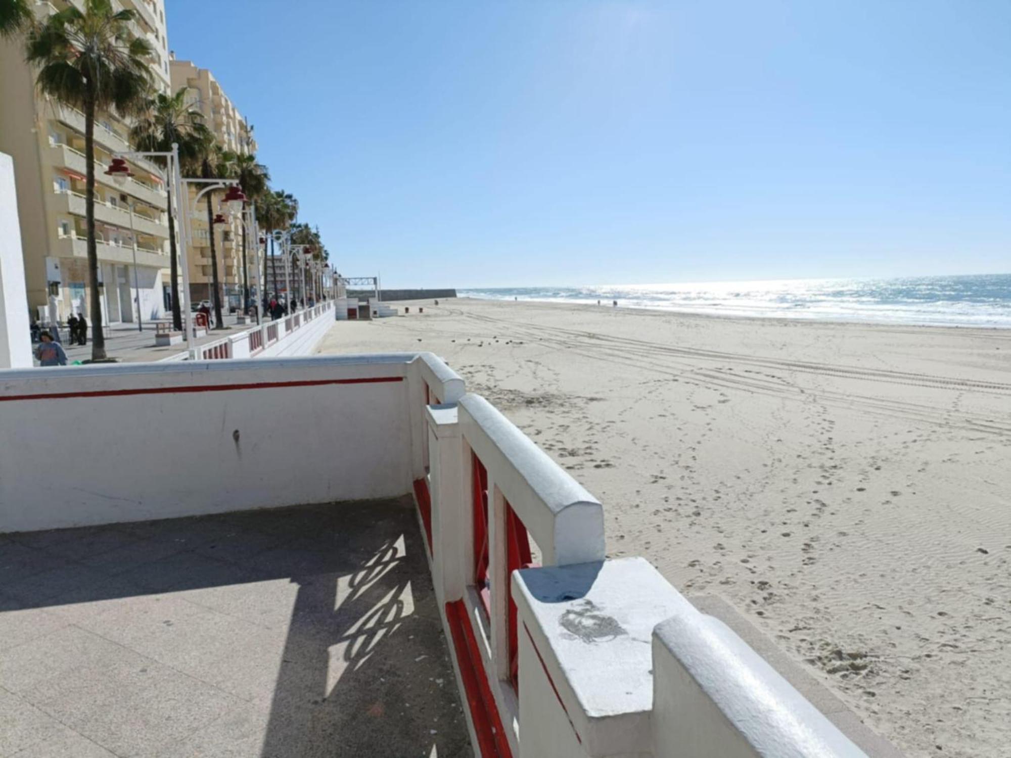 Apartamento Candari Playa En Kadyks Zewnętrze zdjęcie